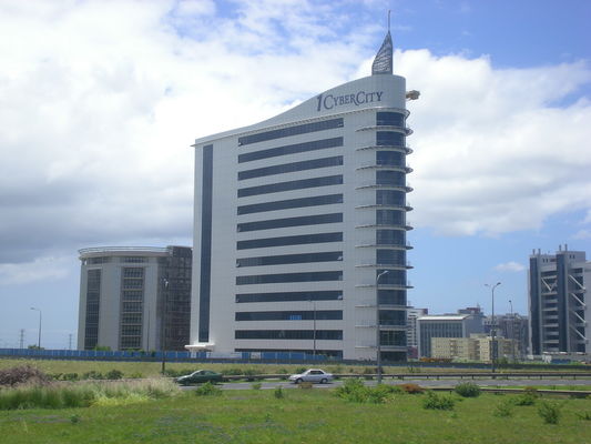 Satin Awal Bebas Antistatic Tekstur Logam Panel Curtain Wall Bespoke Design pemasok